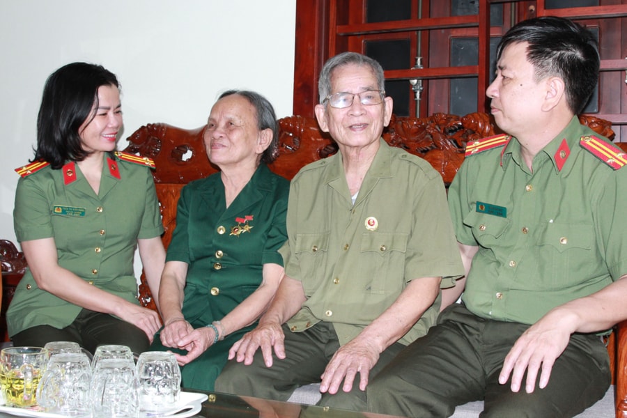 Chuyện về nữ Trưởng Công an xã được phong Anh hùng Lực lượng vũ trang nhân dân khi mới 25 tuổi 