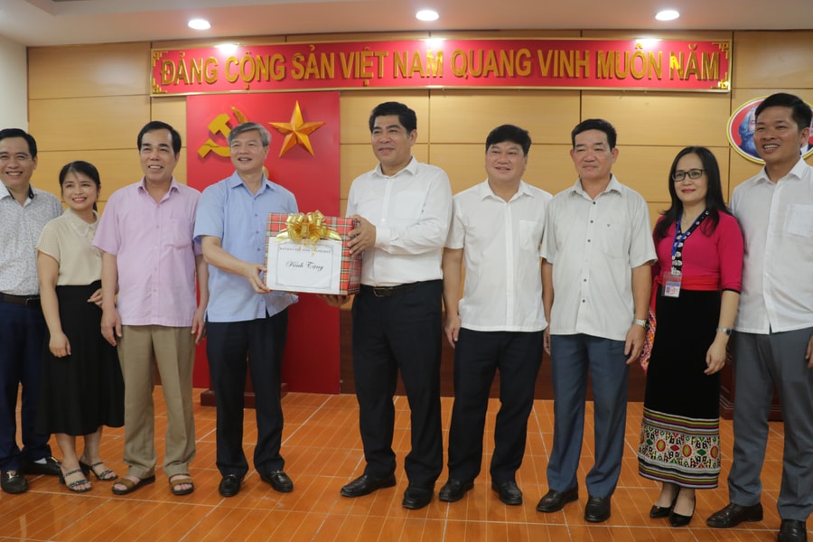 Ban Dân tộc hai tỉnh Nghệ An và Thanh Hóa gặp mặt trao đổi kinh nghiệm thực hiện công tác dân tộc