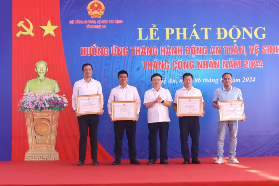 Nghệ An hưởng ứng Tháng hành động về an toàn, vệ sinh lao động và Tháng công nhân năm 2024