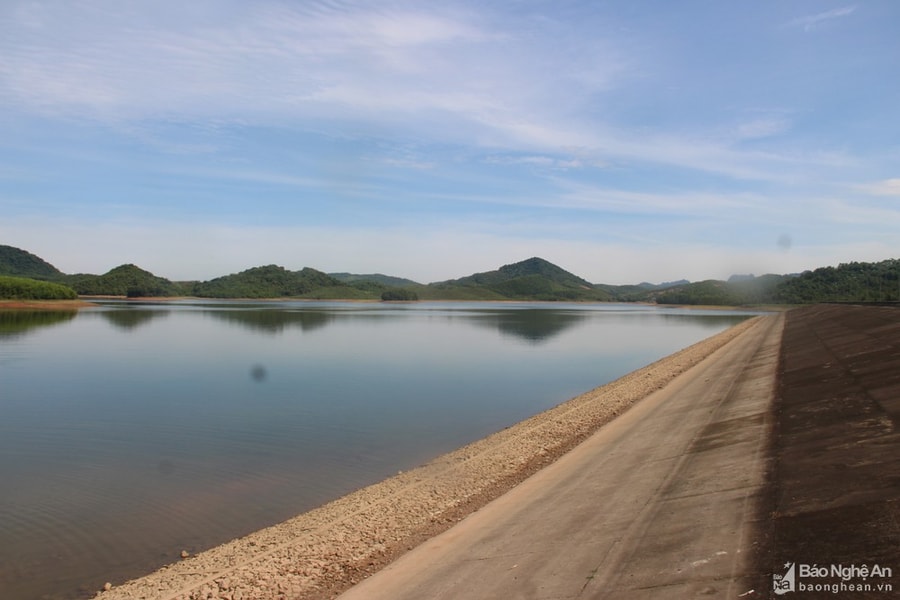 Nghệ An đảm bảo cấp nước an toàn, chống thất thoát và thất thu nước sạch