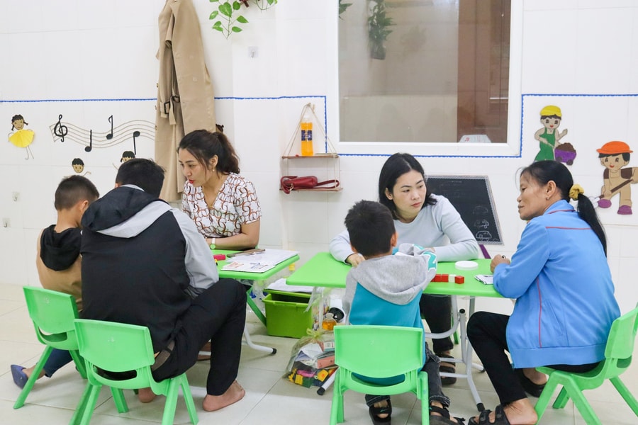 Nghệ An tăng cường tuyên truyền, nâng cao nhận thức về tự kỷ