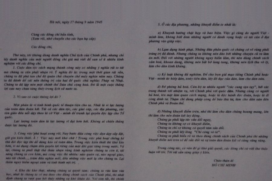 Thư Chủ tịch Hồ Chí Minh gửi các đồng chí tỉnh nhà