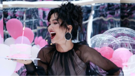 H'Hen Niê: Nếu không thành hoa hậu, có lẽ tôi đã sinh con thứ 5