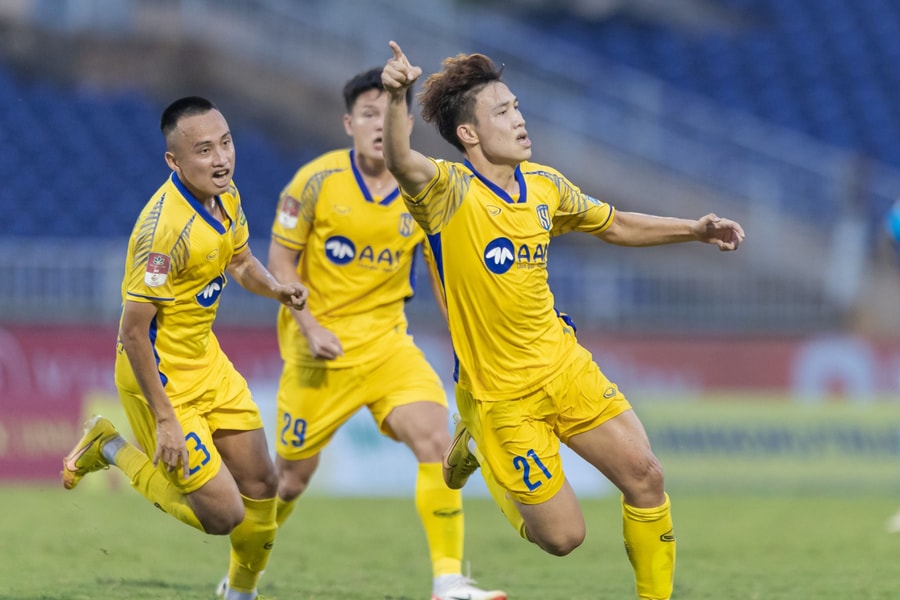 Những điểm nhấn trong chiến thắng của Sông Lam Nghệ An trước Câu lạc bộ Khánh Hòa