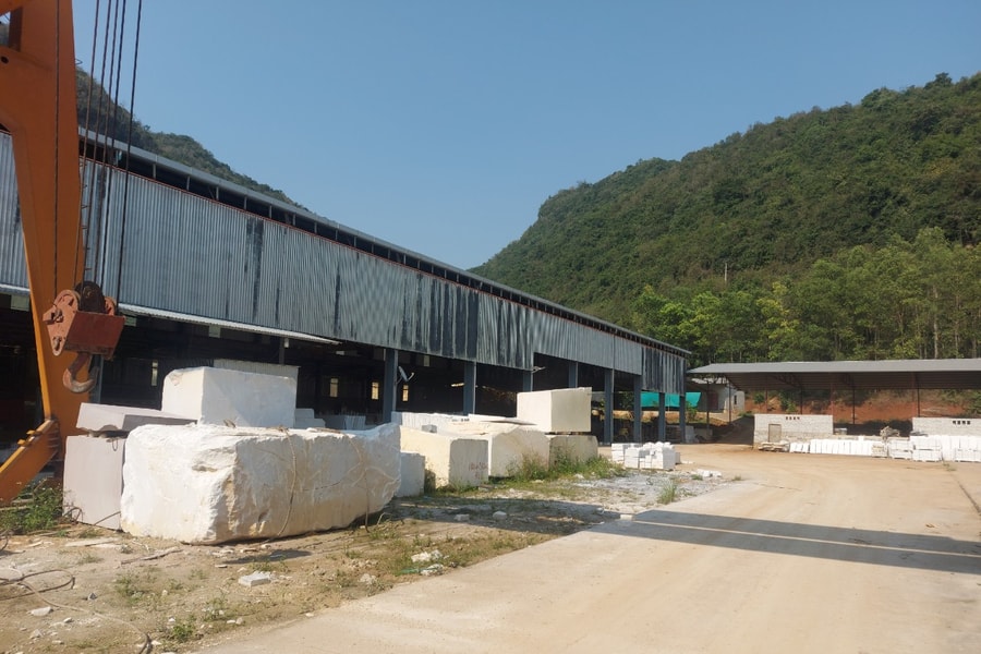 Kiểm tra việc chấp hành quy định pháp luật tại các xưởng chế biến khoáng sản trên địa bàn huyện Quỳ Hợp