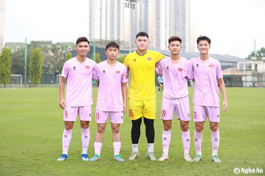 4 cầu thủ Sông Lam Nghệ An cùng U16 Việt Nam tham dự giải vô địch U16 Đông Nam Á 2024