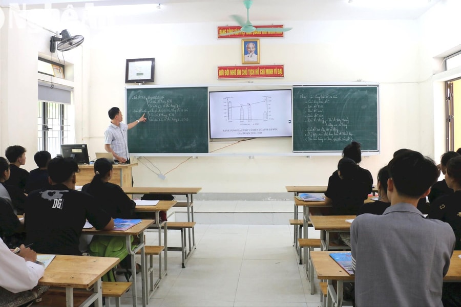 Nghệ An nghiêm cấm việc dạy thêm, học thêm trong dịp hè