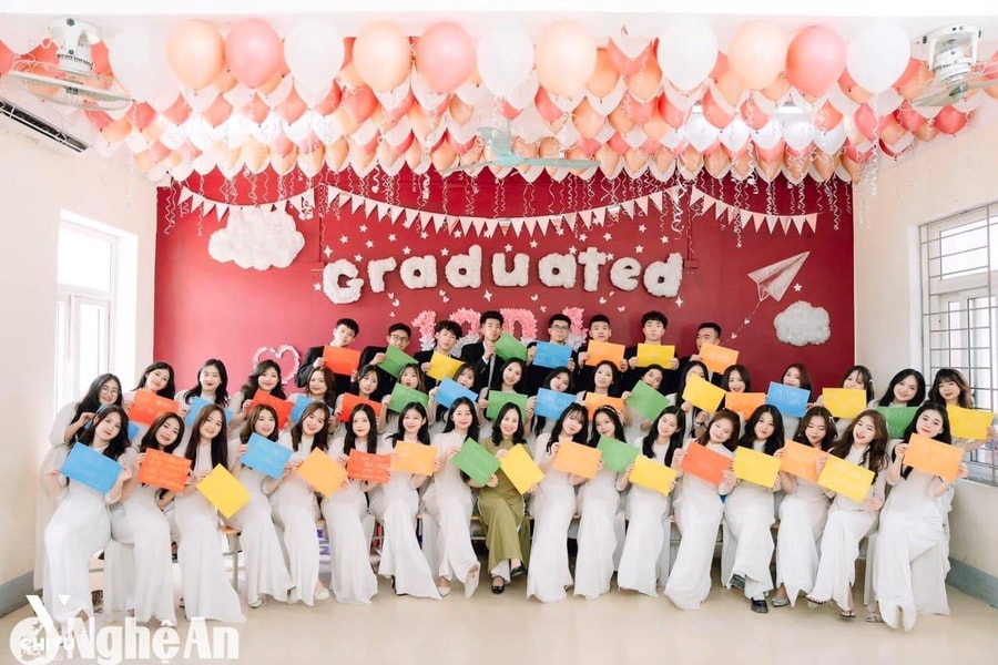 Sĩ tử 2K6 hãy thi thật tốt để viết nên những trang đời rạng ngời tươi đẹp