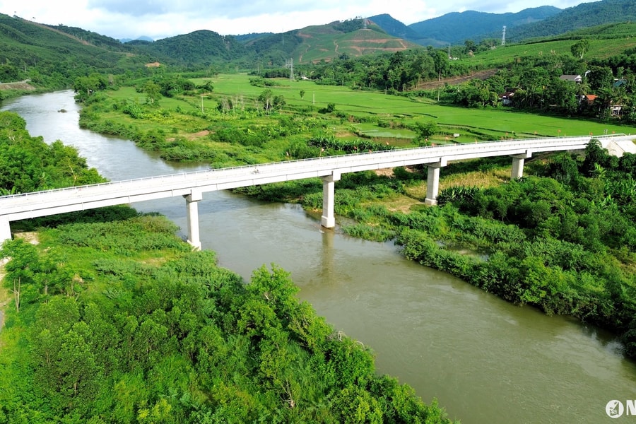 Những chiếc cầu vĩnh cửu làm đẹp cho Quỳ Châu