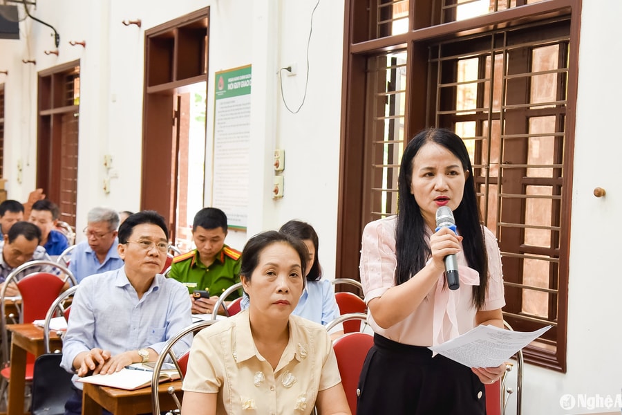 Cử tri Thái Hoà đề nghị Nhà nước kiểm soát về giá khi tăng lương