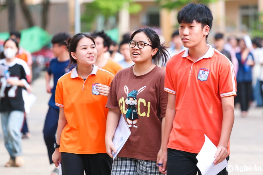 Nghệ An công bố cấu trúc và đề thi tham khảo lớp 10