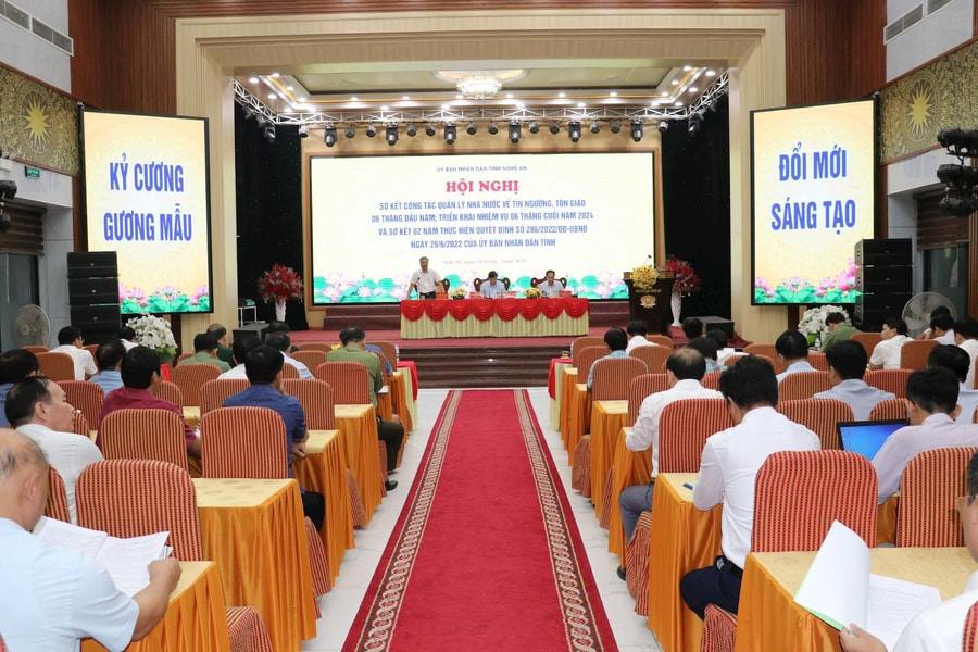 Tiếp tục quán triệt sâu sắc, triển khai có hiệu quả các quan điểm, chủ trương chính sách của Đảng, pháp luật của Nhà nước về công tác tôn giáo trên địa bàn tỉnh