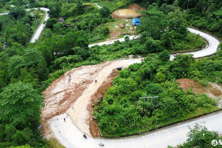 Cục Quản lý đường bộ khảo sát, tìm phương án khắc phục sụt lún trên Quốc lộ 16