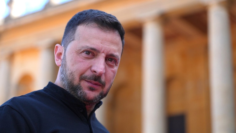 Mọi thỏa thuận hòa bình Ukraine đều cần có trưng cầu dân ý