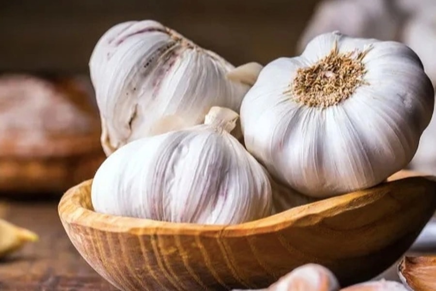 Vì sao để tốt cho sức khỏe bạn không nên ăn nhiều tỏi?