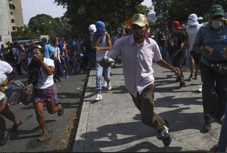 Đã có tiếng súng ở thủ đô Caracas của Venezuela