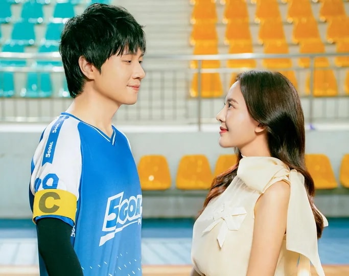 Vương Anh Tú thay đổi ngỡ ngàng khi kết đôi cùng nữ diễn viên phim Chúng ta của 8 năm sau