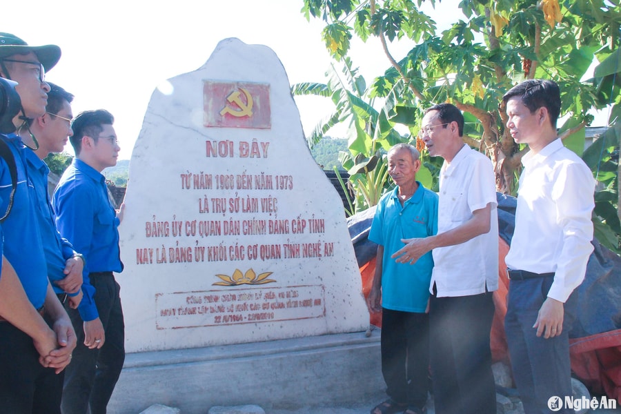 Đoàn Khối các cơ quan tỉnh Nghệ An tổ chức chương trình về nguồn với nhiều hoạt động thiết thực, ý nghĩa