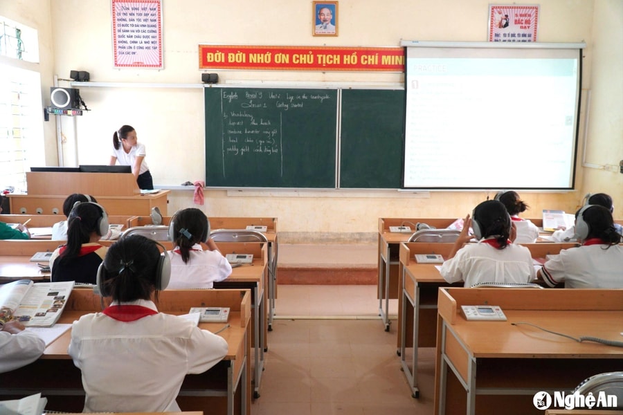 Vùng cao Nghệ An 'khát' giáo viên Tiếng Anh