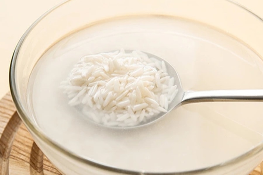 Nước vo gạo - bí quyết cho mái tóc khỏe mạnh hơn?