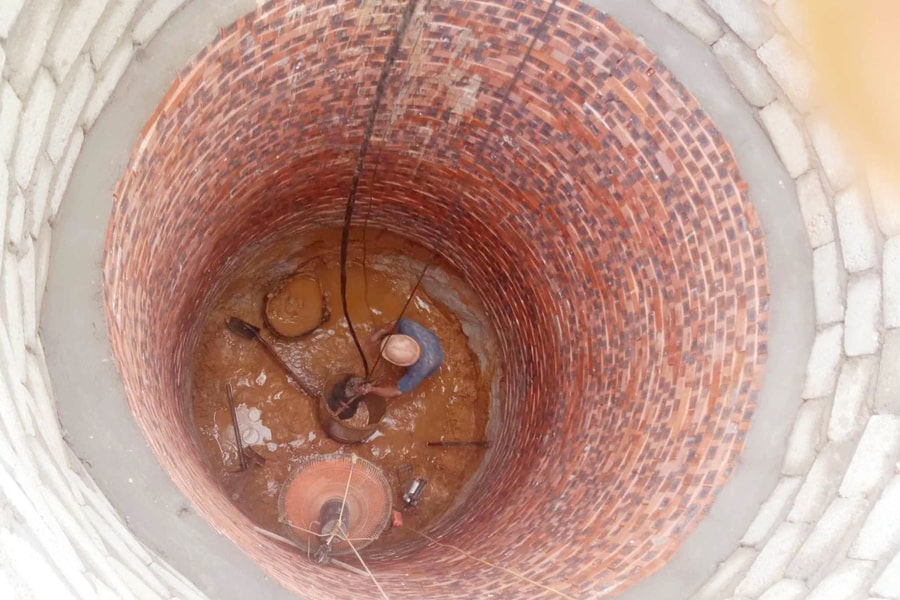 Vất vả nghề đào giếng khơi ở Nghệ An