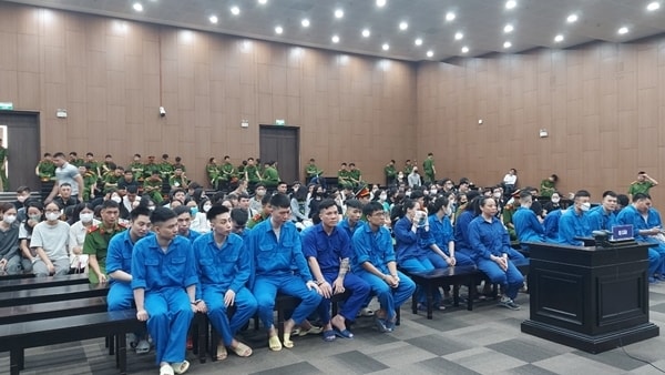 Đối tượng điều hành đường dây ghép ảnh khỏa thân để đòi nợ lĩnh 15 năm tù