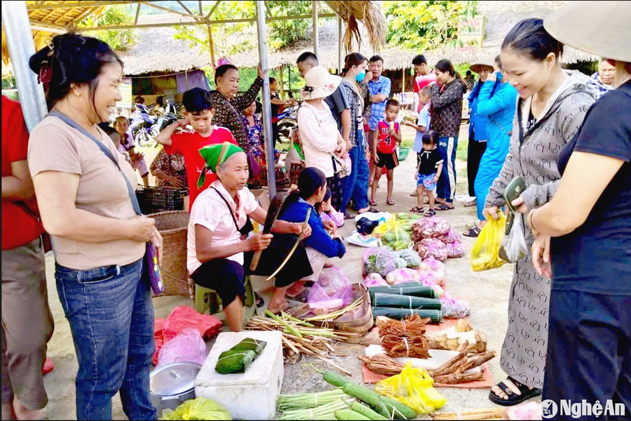 Rộn ràng những phiên chợ vùng cao xứ Nghệ dịp Tết Độc lập 2/9