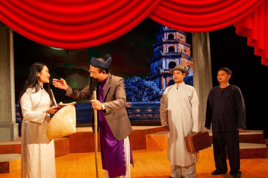 Những 'thước phim sử' để đời trên sân khấu kịch hát Nghệ An