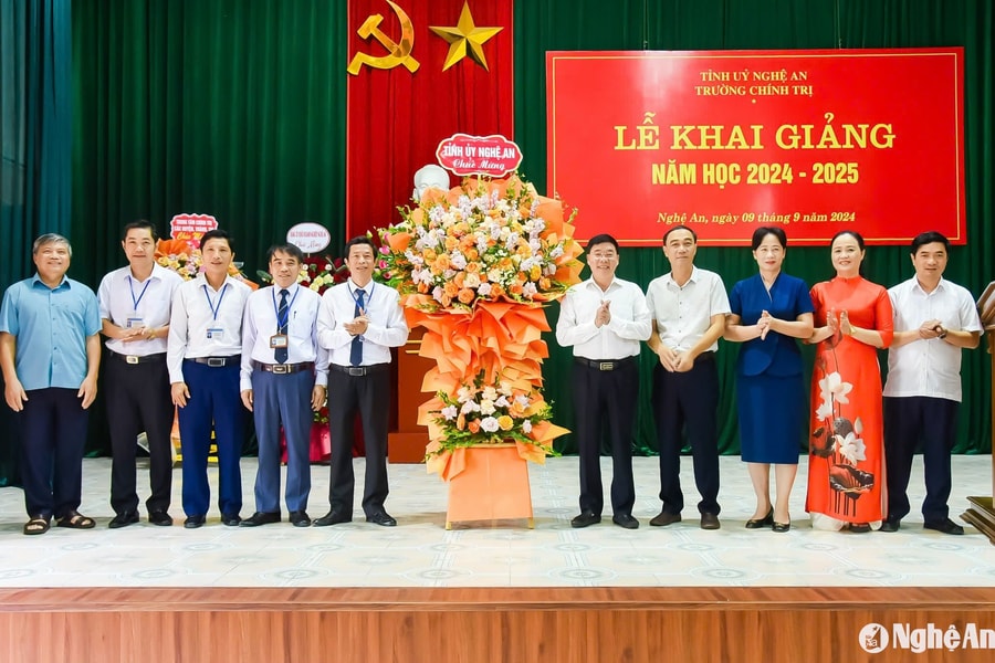 Trường Chính trị tỉnh Nghệ An khai giảng năm học mới 2024 - 2025