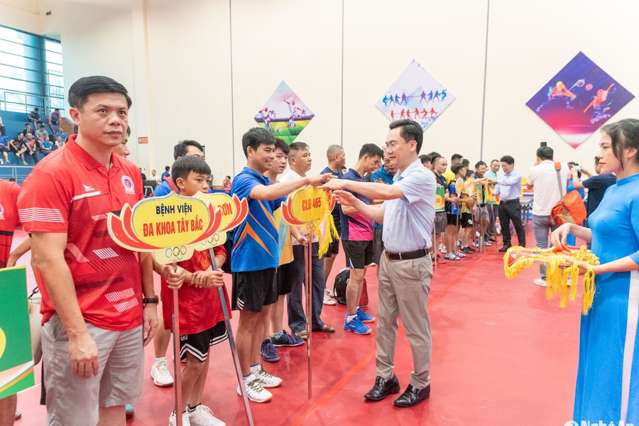 Hơn 500 vận động viên tranh tài tại Giải vô địch Liên đoàn Bóng bàn Nghệ An năm 2024