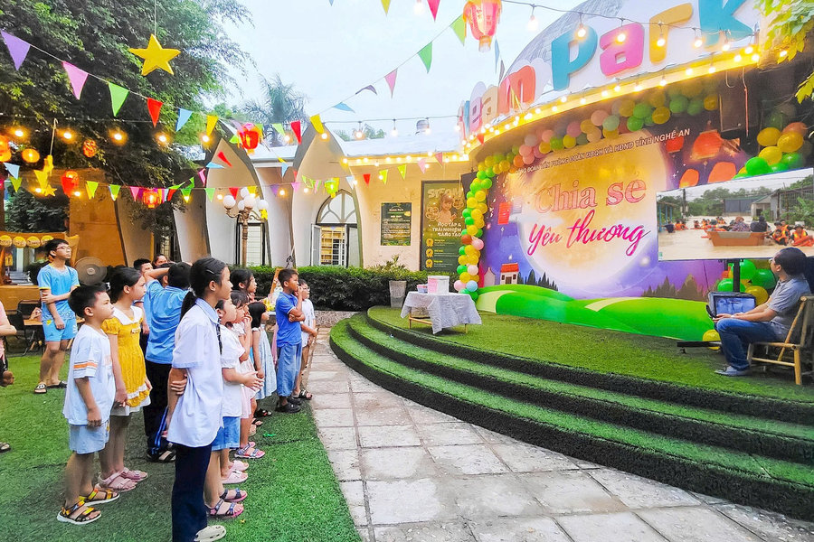 Trung thu chia sẻ yêu thương