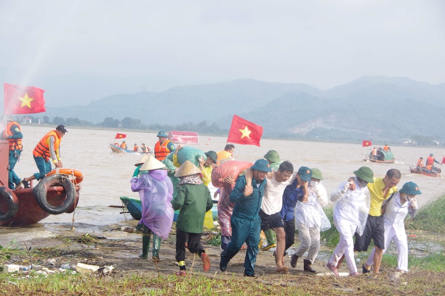 Huyện Hưng Nguyên tổ chức thành công diễn tập phòng, chống lụt bão, tìm kiếm cứu nạn năm 2024