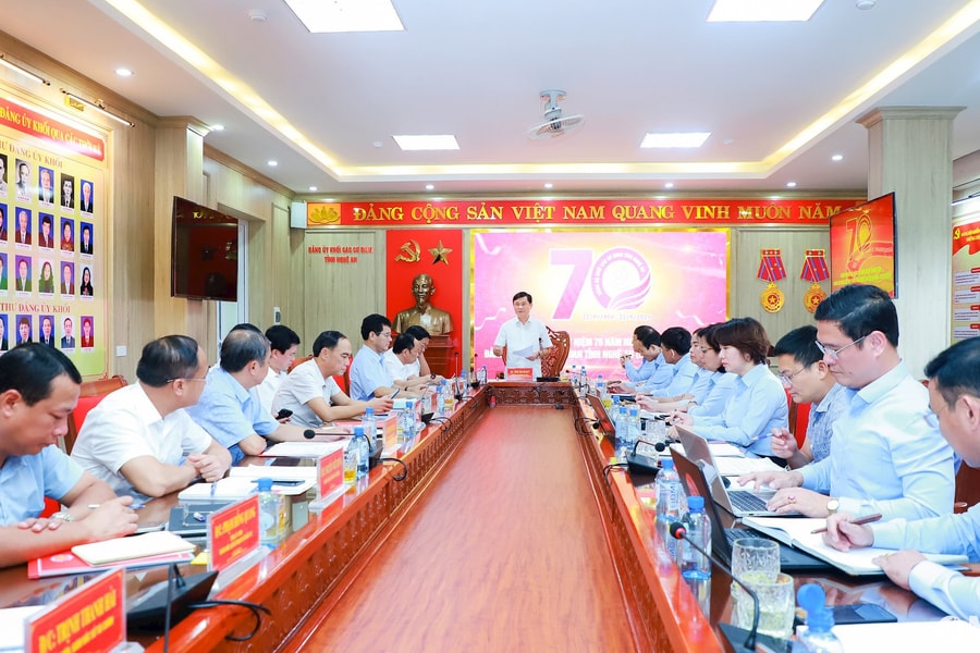 Tiếp tục đổi mới phương thức, nội dung lãnh đạo, chỉ đạo phù hợp với yếu tố đặc thù của Đảng bộ Khối Các cơ quan tỉnh Nghệ An