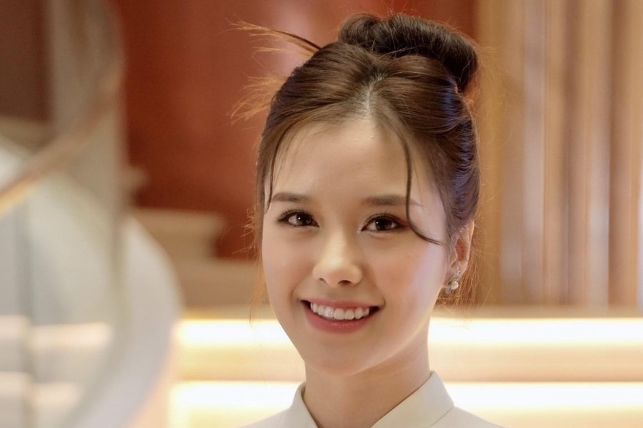 Nữ MC 'Cafe Sáng' kể áp lực khi dẫn trực tiếp và thu nhập ở VTV