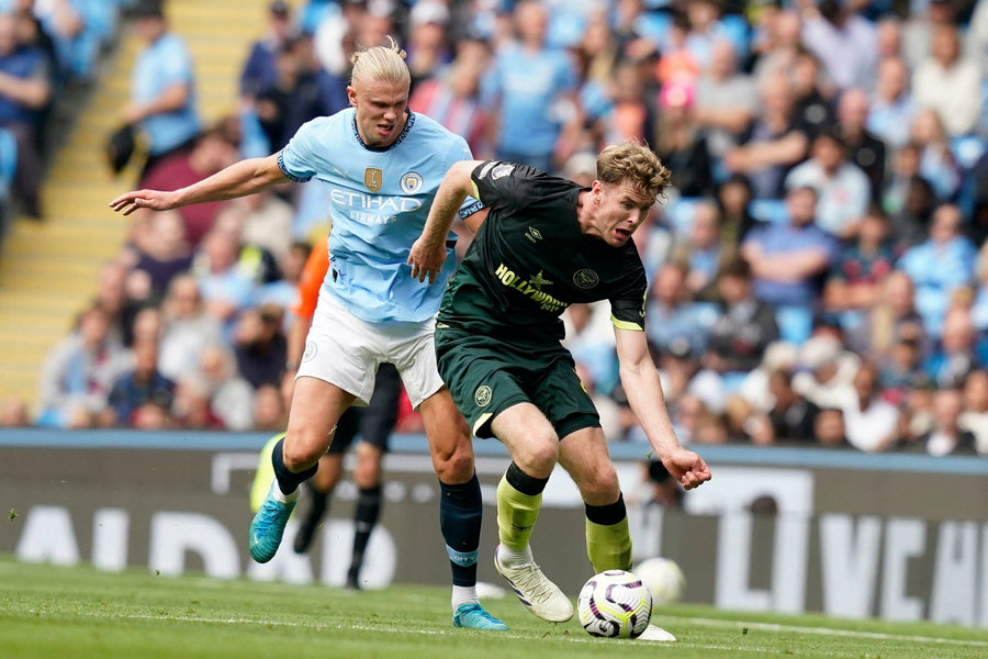 Nhận định, dự đoán Slovan Bratislava vs Man City: Man xanh thắng đậm