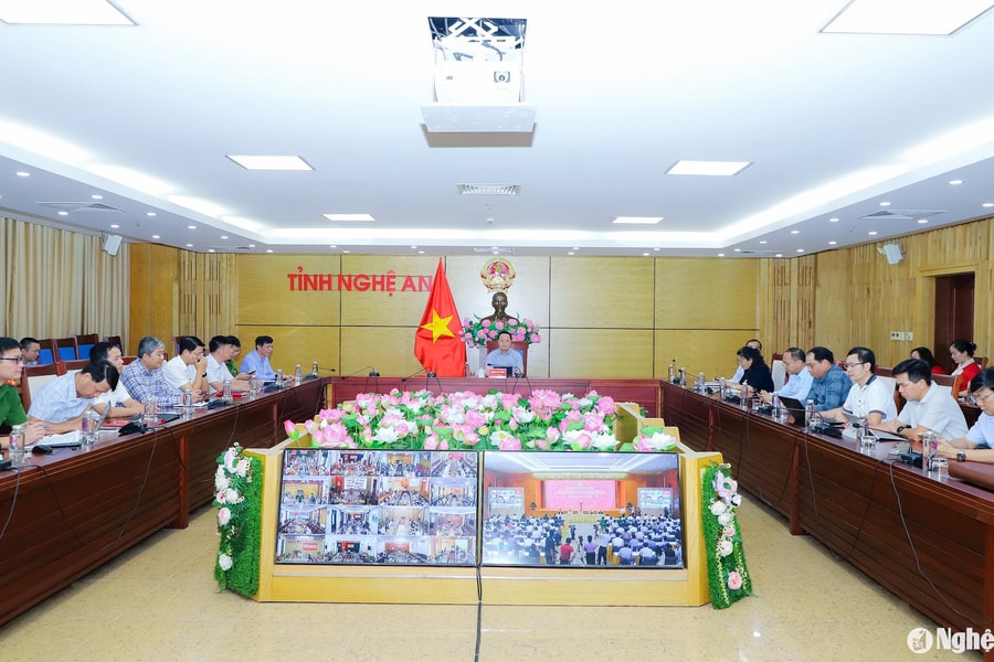 Cấp Sổ sức khỏe điện tử và Phiếu lý lịch tư pháp qua VNeID trên toàn quốc