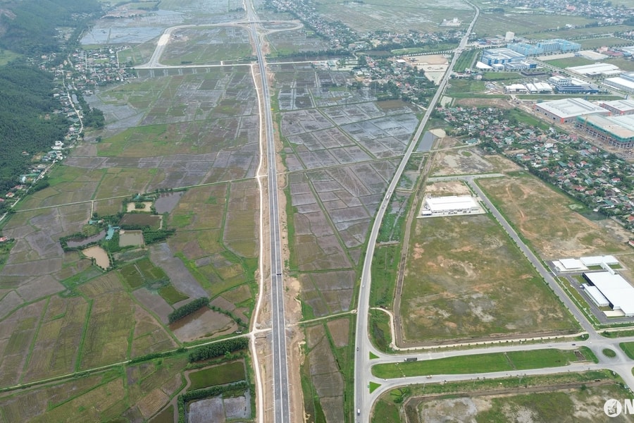 Nhà ga đường sắt cao tốc Bắc Nam qua Nghệ An đặt ở đâu?