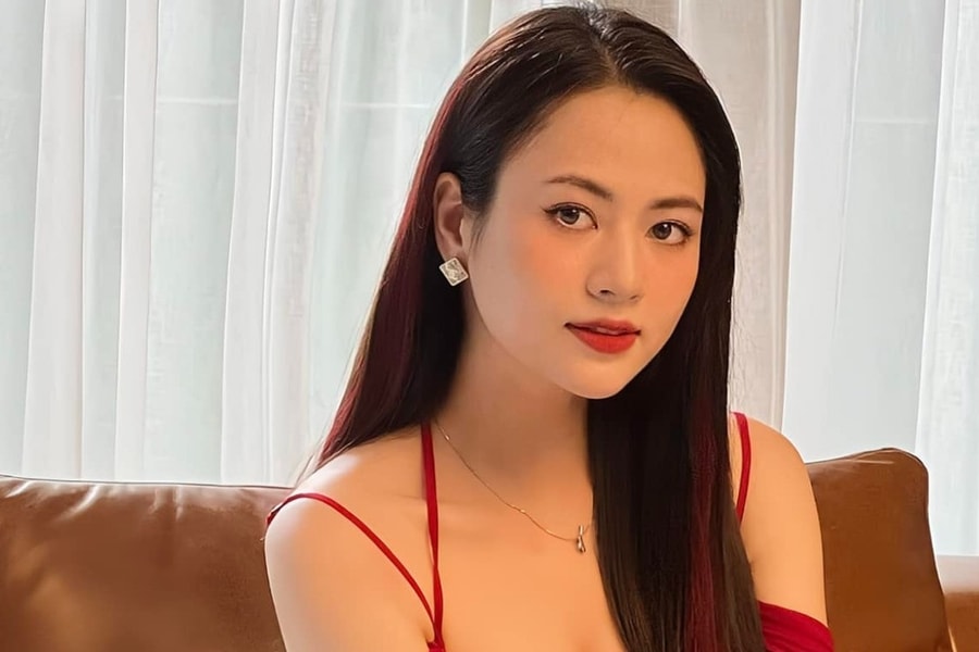 Đời thực dịu dàng khác hẳn vẻ 'gái làng chơi' trên phim của Diễm 'Độc đạo'