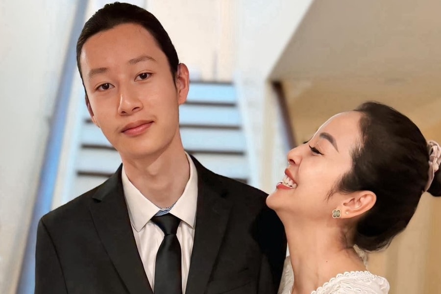 Diện mạo khác lạ của con trai cao 1,9m của Jennifer Phạm và Quang Dũng
