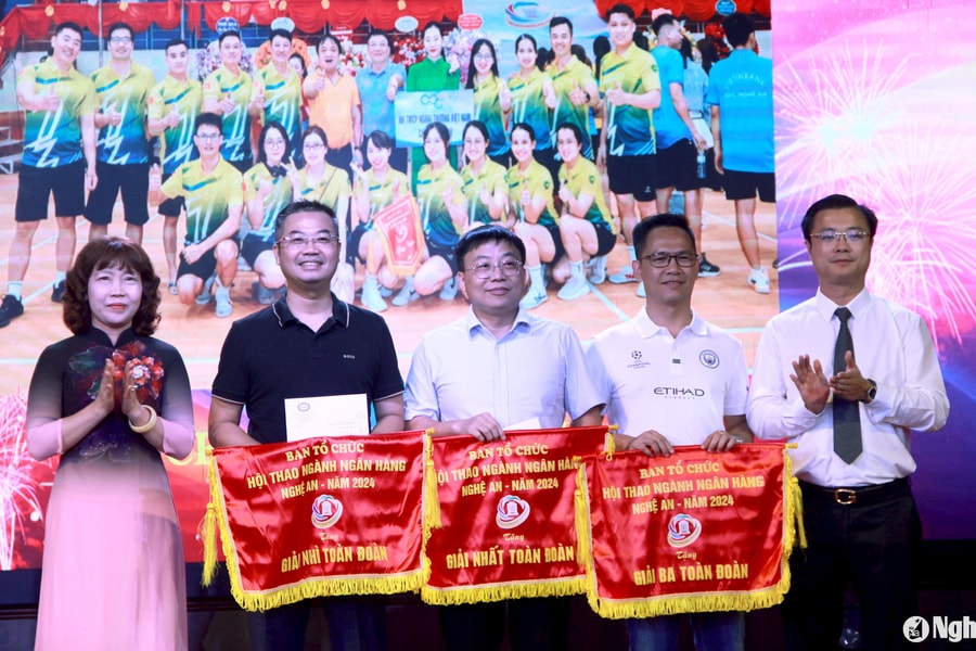 Bế mạc và trao giải Hội thao ngành Ngân hàng Nghệ An năm 2024