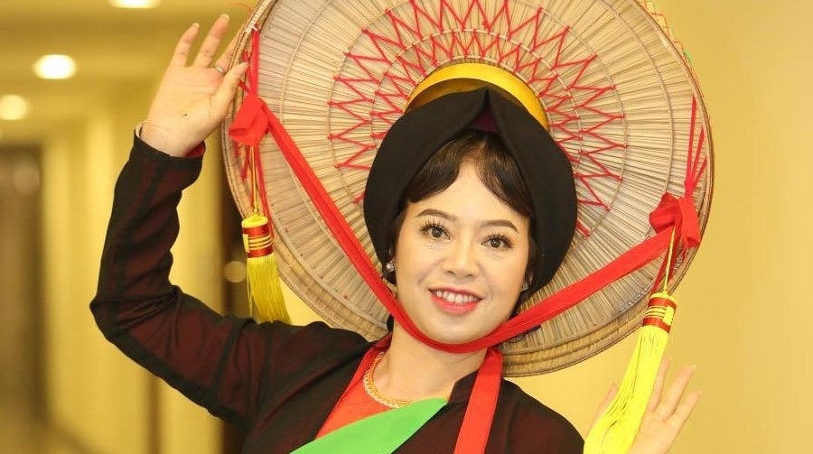 NSND Thúy Hường tiết lộ cát-sê ngất ngưởng khi hát đám cưới nhà đại gia