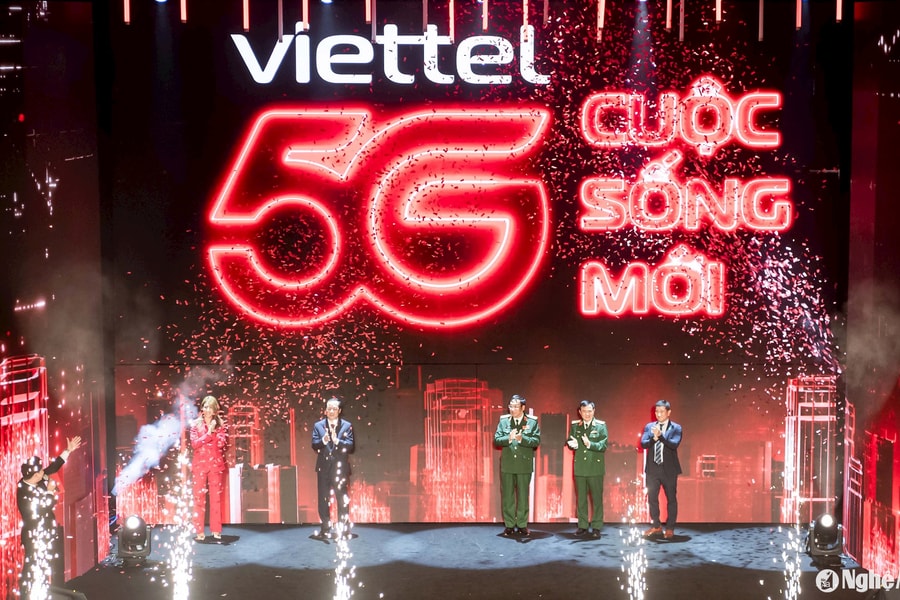 Viettel khai trương mạng 5G đầu tiên tại Việt Nam và kỷ niệm 20 năm kinh doanh dịch vụ di động