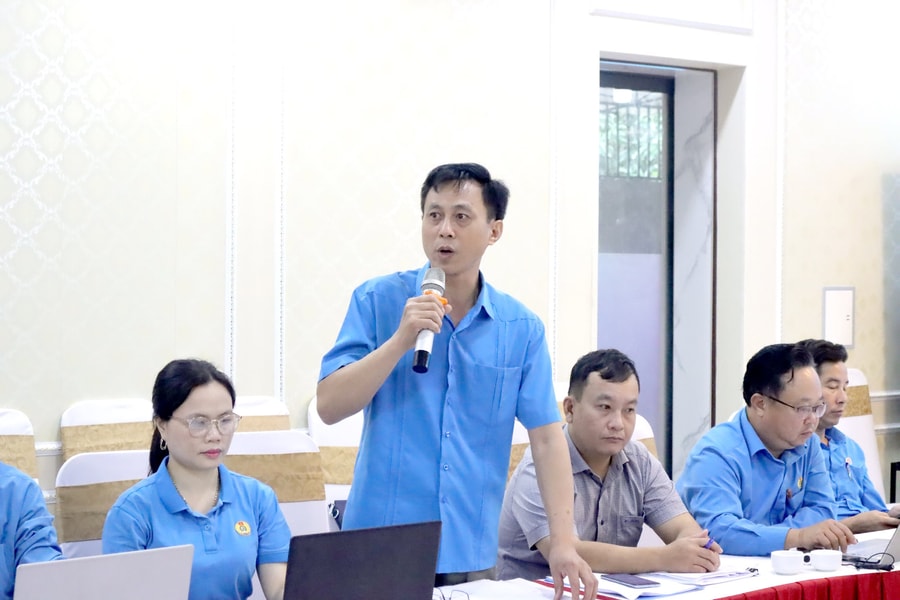 Cần giải quyết những vướng mắc trong tuyển dụng cán bộ công đoàn chuyên trách