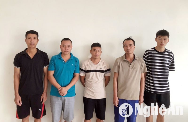 5 người ở Nghệ An bị tạm giữ hình sự vì đ ốt pháo trong đám cưới