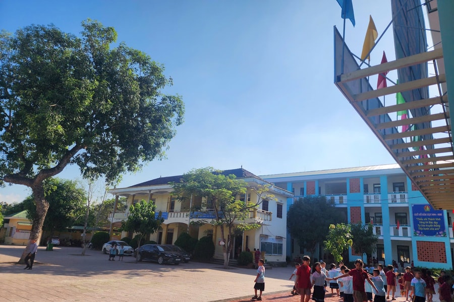 Trường học ở Nghệ An bị nhắc nhở vì vi phạm trong thu chi đầu năm học