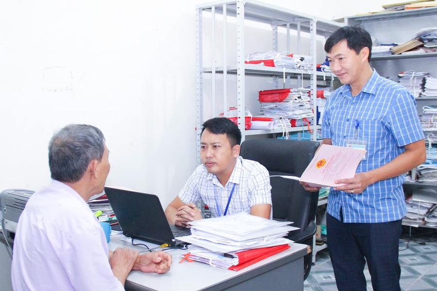 Phương án giải quyết cán bộ dôi dư khi sắp xếp đơn vị hành chính ở Nghệ An giai đoạn 2023-2025