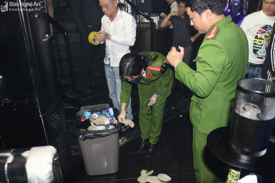 Trả lời kiến nghị cử tri thành phố Vinh về quản lý sử dụng bóng cười, thuốc lá điện tử