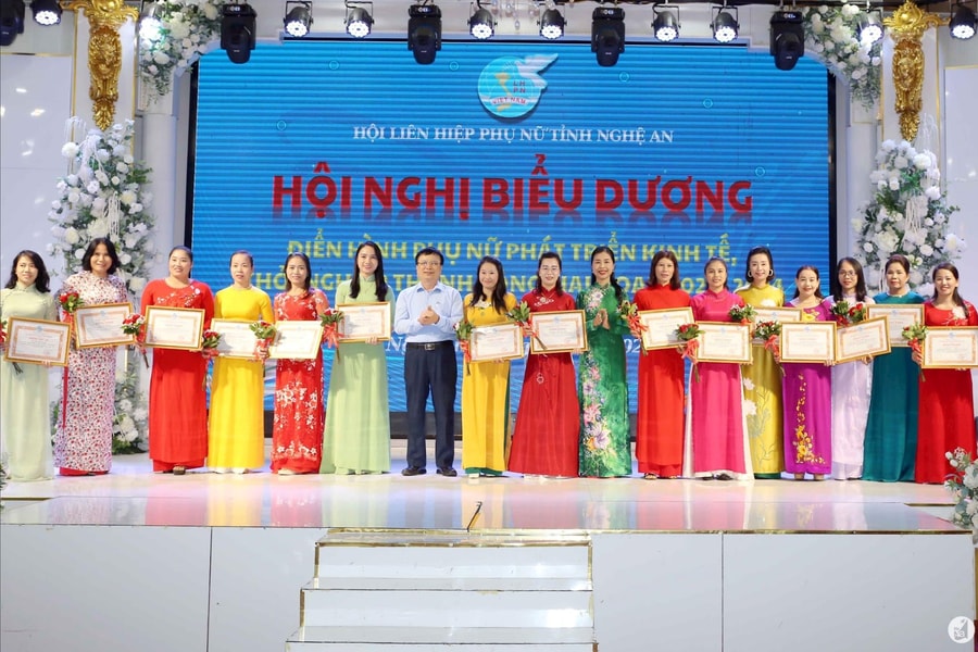 Nghệ An tuyên dương điển hình phụ nữ phát triển kinh tế, khởi nghiệp thành công giai đoạn 2021 - 2024