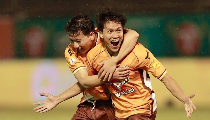 Iran gửi thư lên AFC, kiện U17 Triều Tiên gian lận; Vì sao CLB Hoàng Anh Gia Lai đổi tên 2 lần trong chưa đầy 1 năm?
