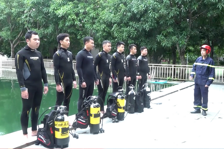 Ra mắt 2 Tổ Cảnh sát chữa cháy và cứu nạn, cứu hộ đặc biệt tinh nhuệ